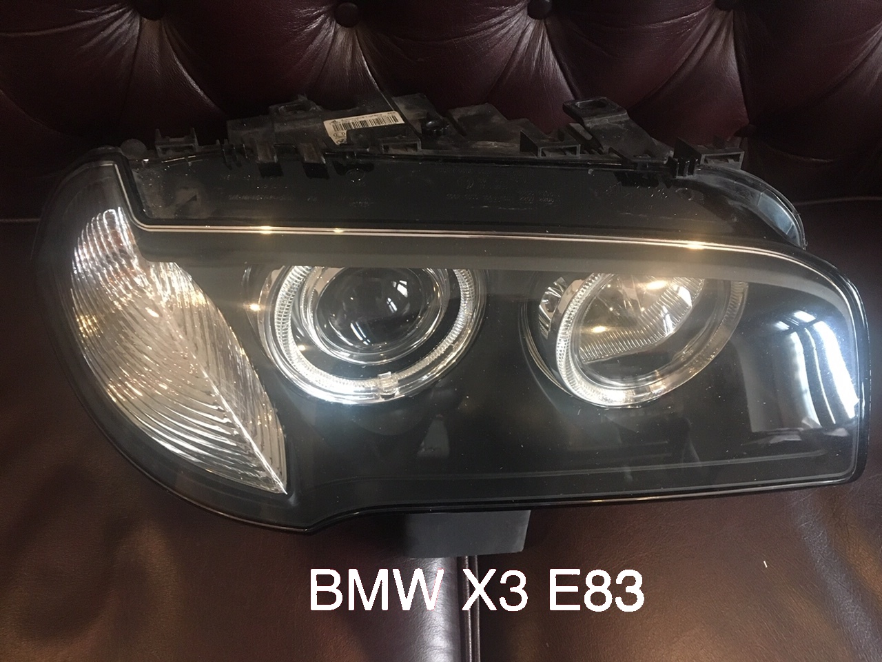 Reflektor BMW X3 E83 po regeneracji
